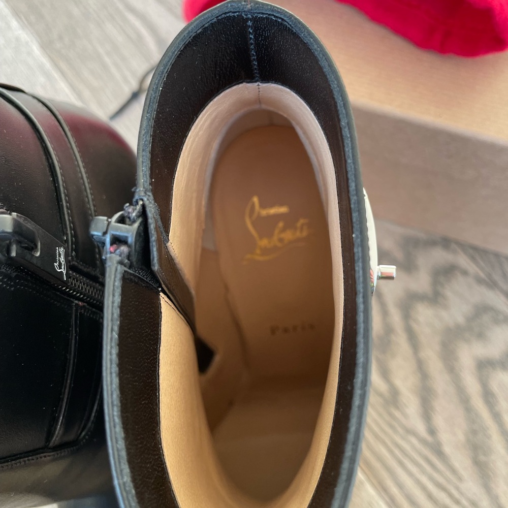 Louboutin Lock So Kate Bootie 100mm - Picture 7 of 16